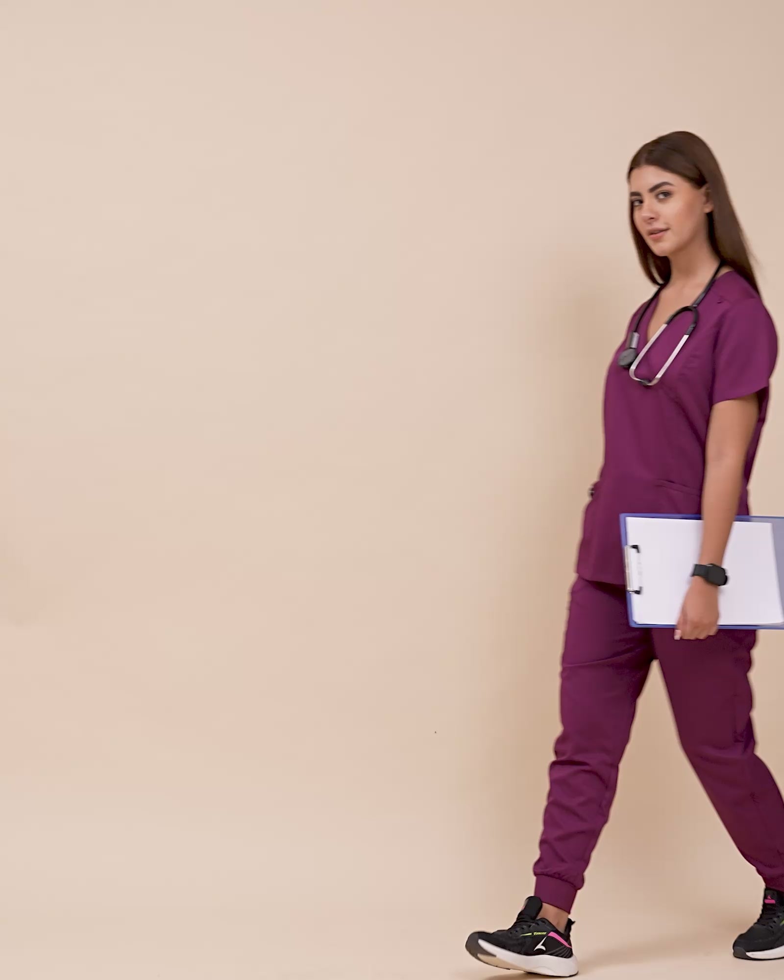 Load video: Women&#39;s 5-Pocket Jogger Scrub Pants