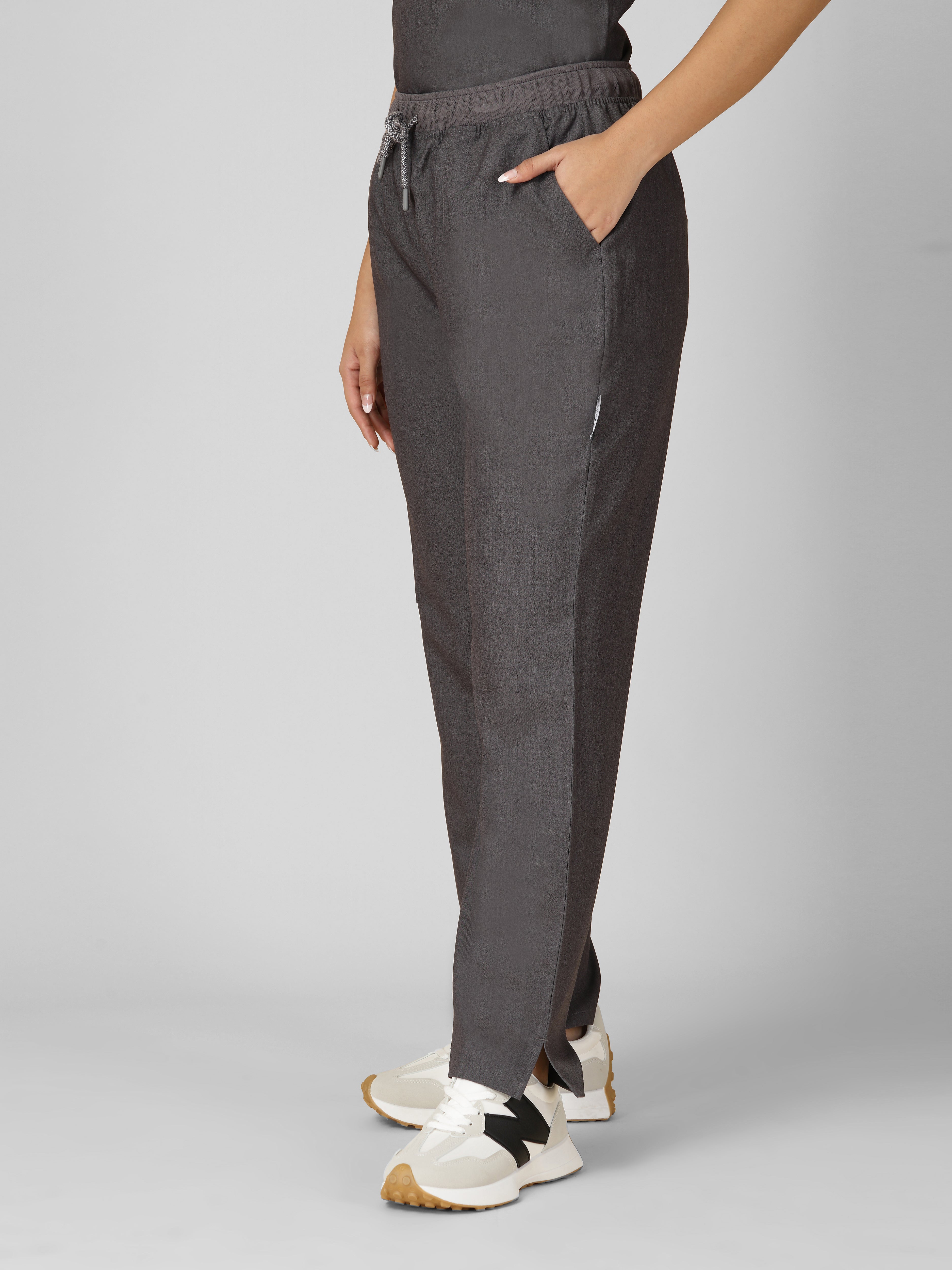 Women's 4-Pocket Cargo Scrub Pants