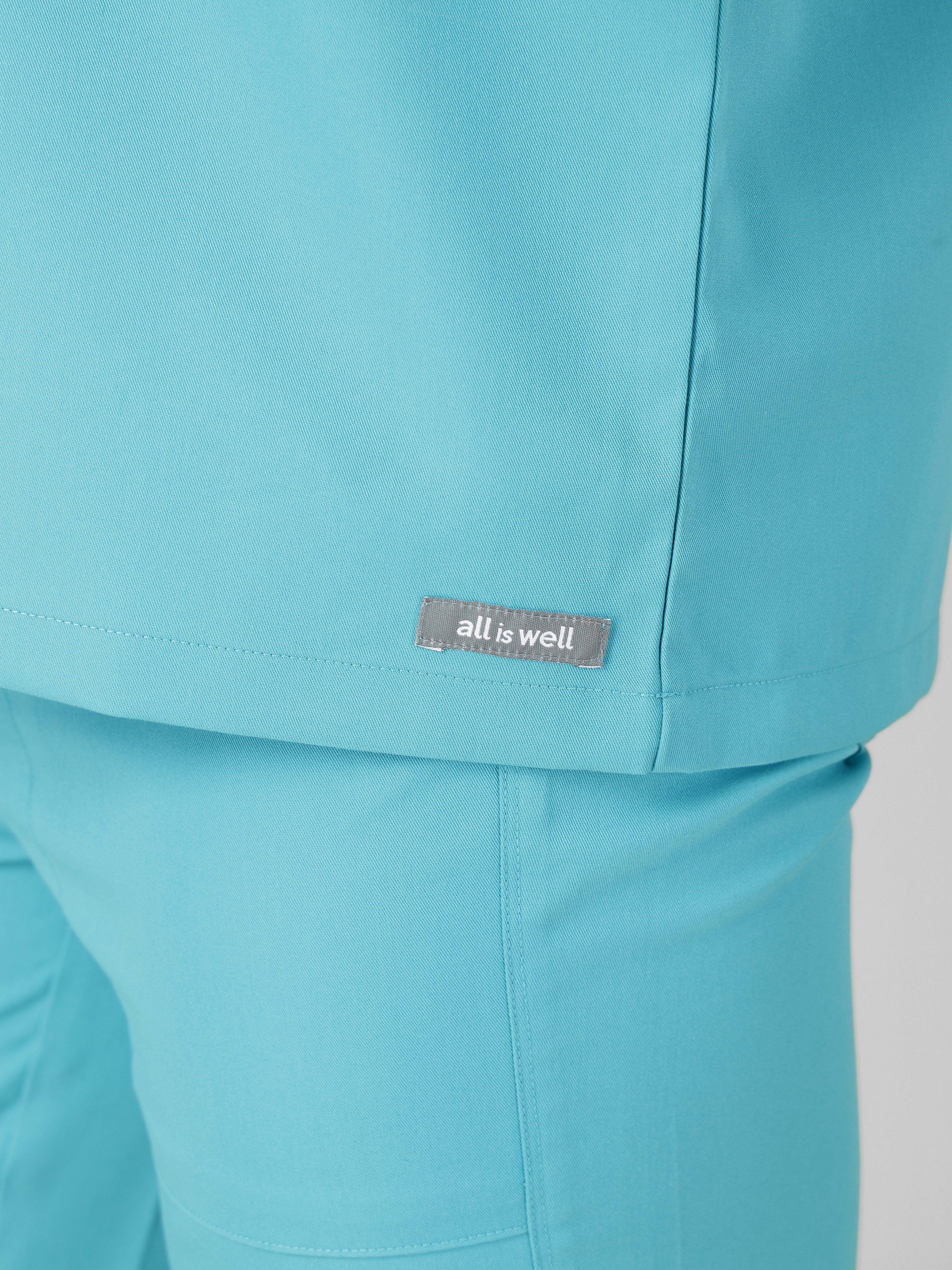 Men's V-Neck 2 Pocket Scrub Top
