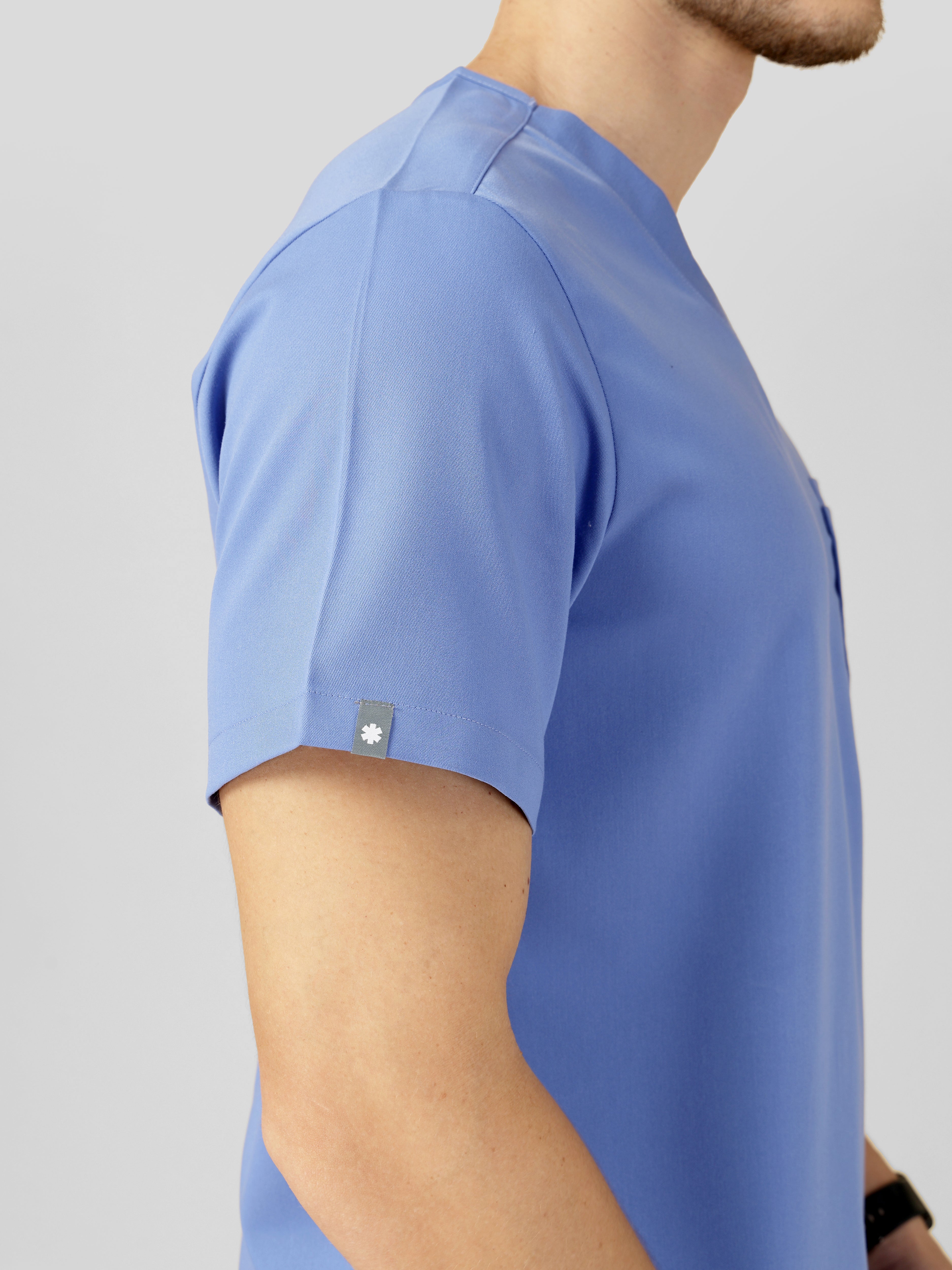 Men's V-Neck 2 Pocket Scrub Top