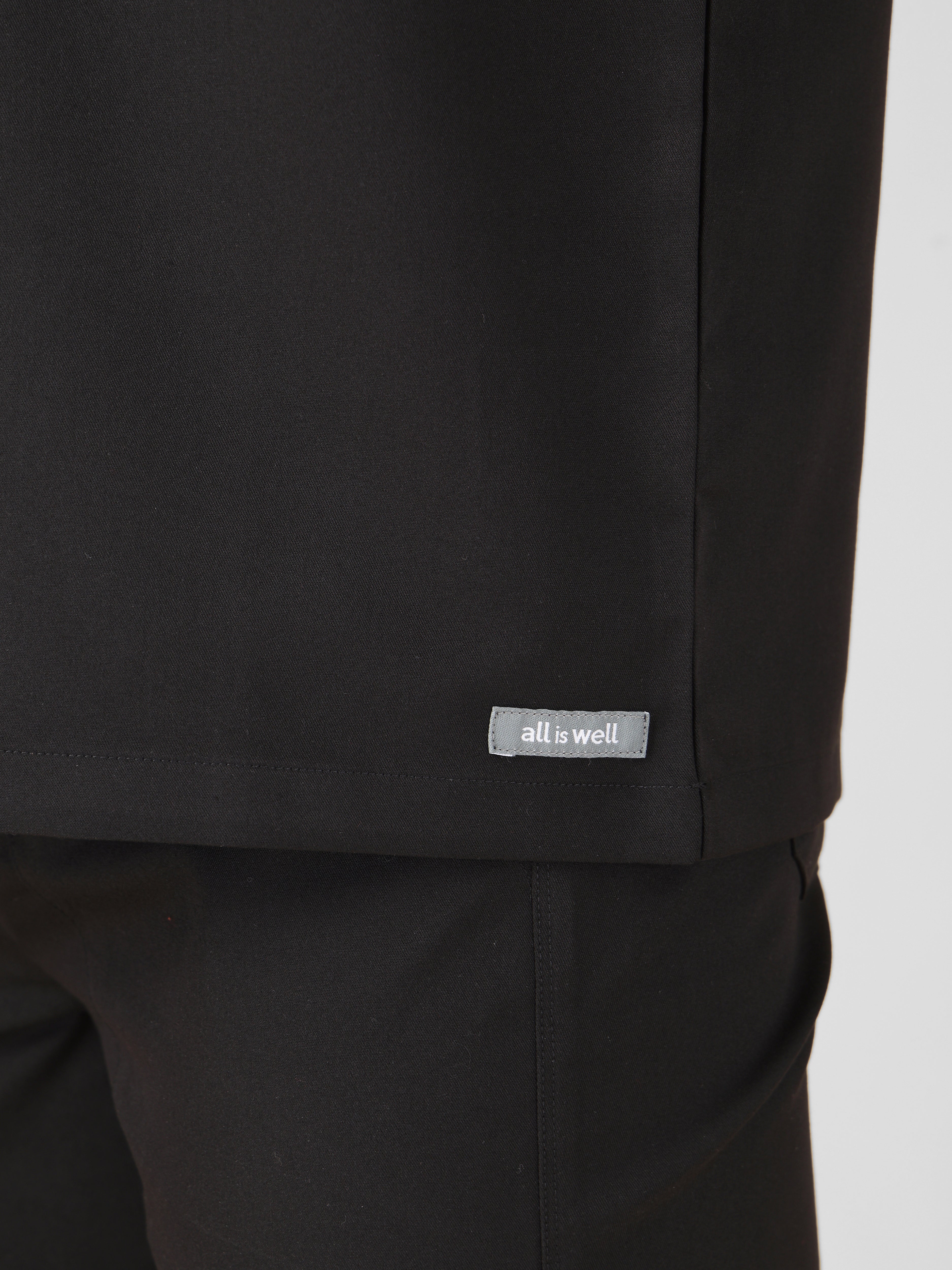 Men's V-Neck 2 Pocket Scrub Top