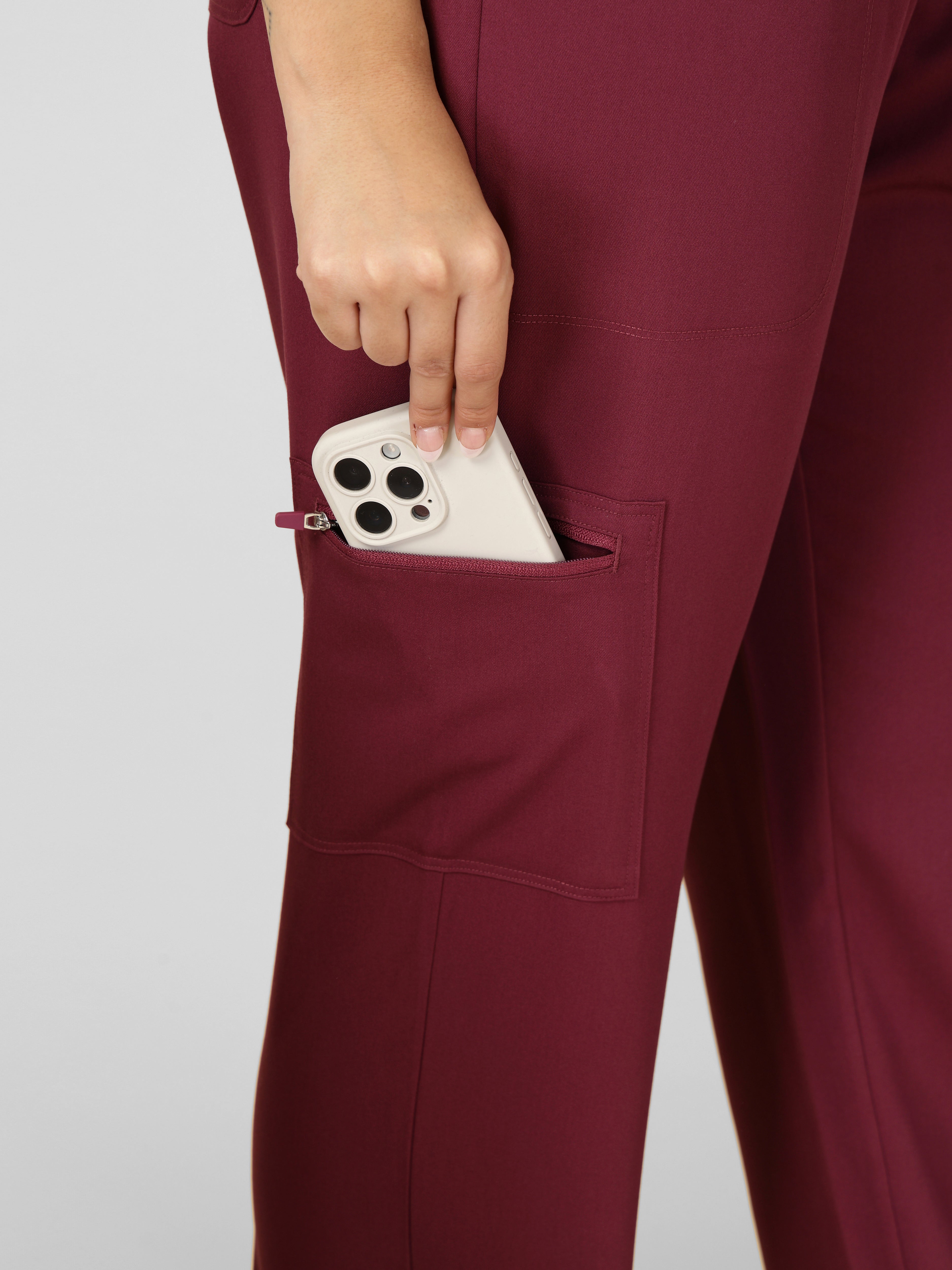 Women's 4-Pocket Cargo Scrub Pants