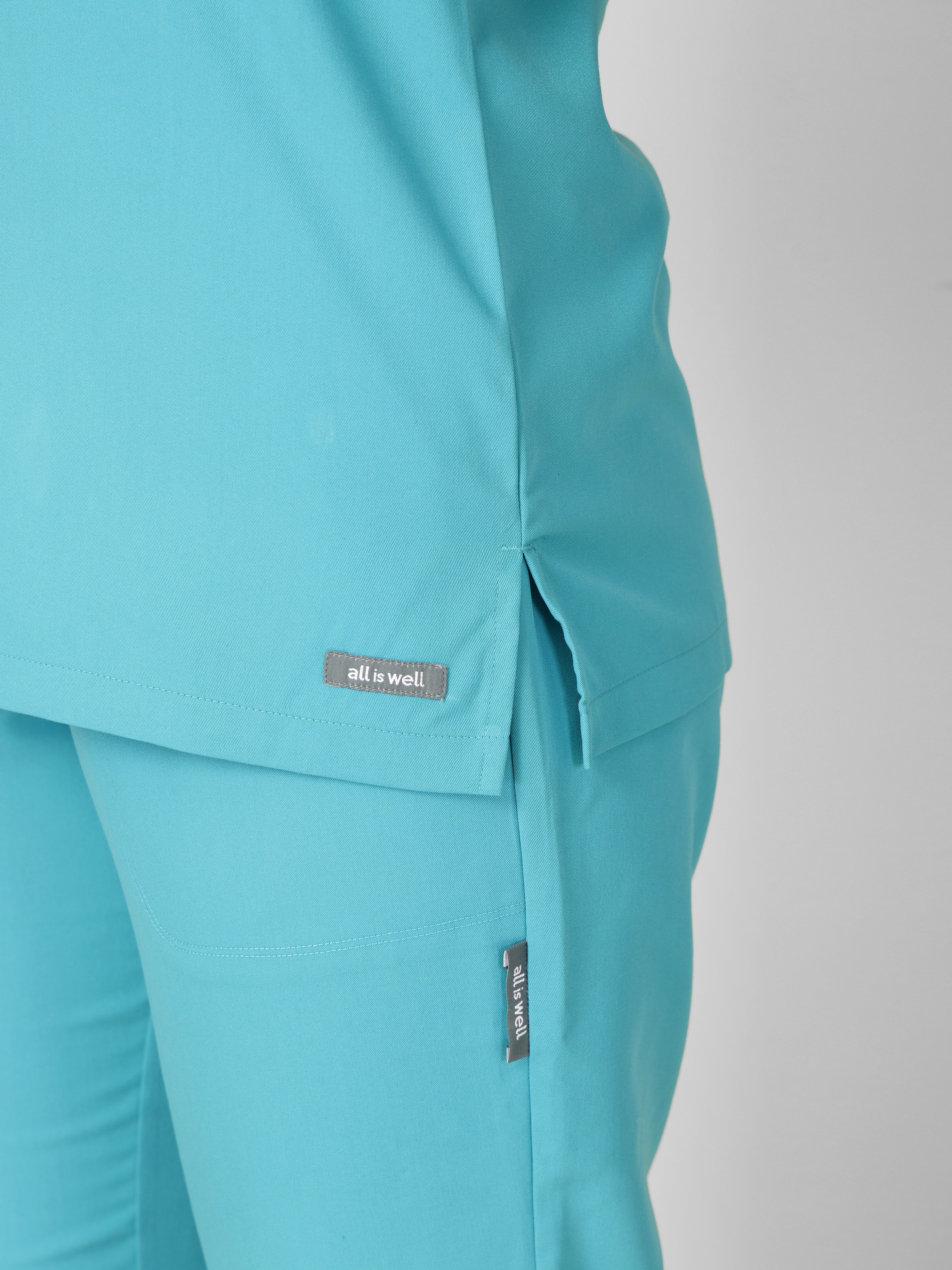 Women's 4-Pocket Cargo Scrub Pants